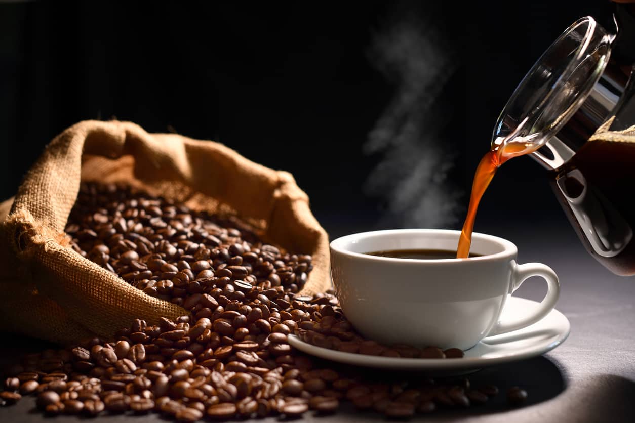 Café: entenda como funciona e como investir - modalmais